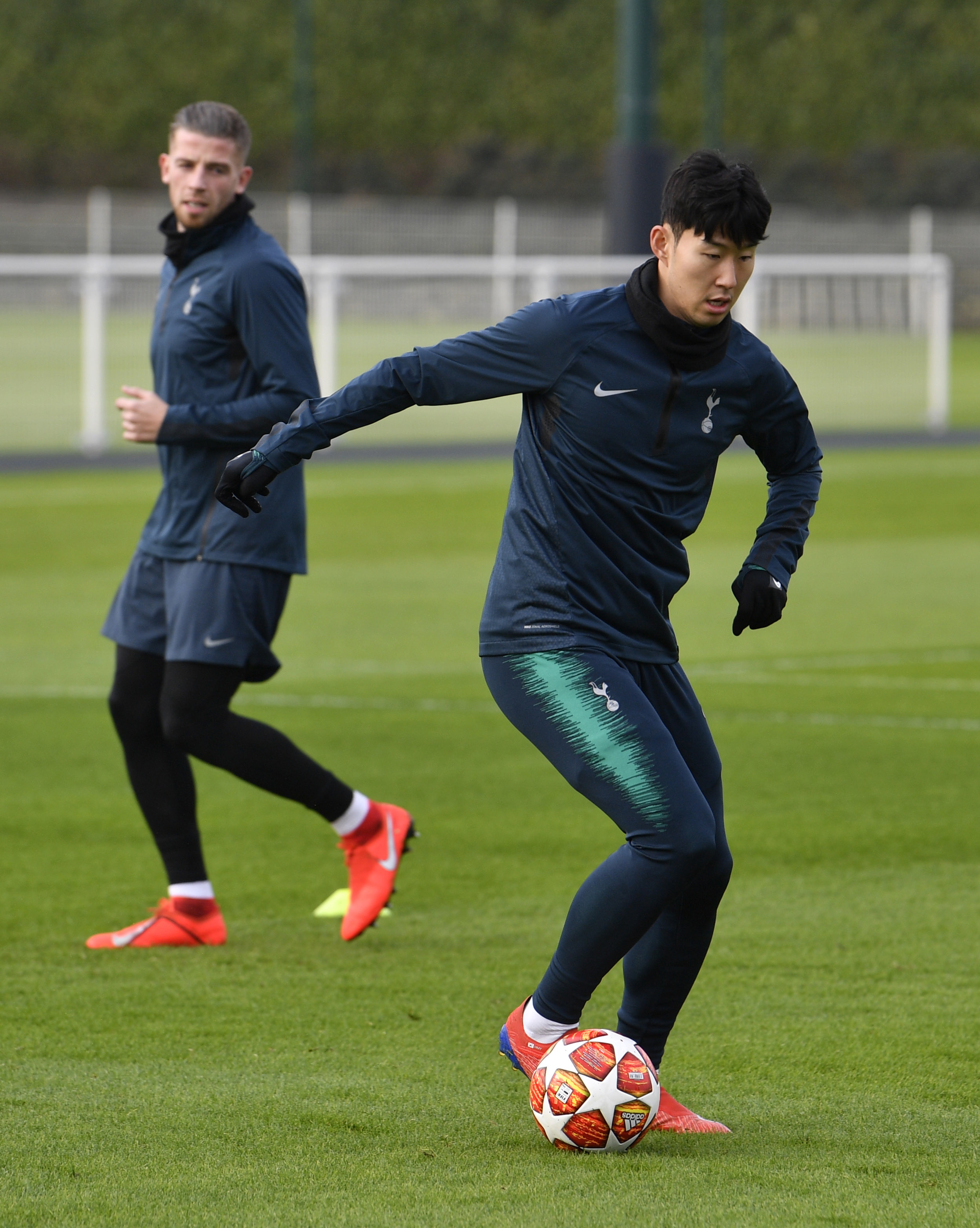 开云体育中国官方网站-赛前欧冠传出新动向，菲尼克斯太阳回应争议，管理层表态——话题不断，心理建设被强调