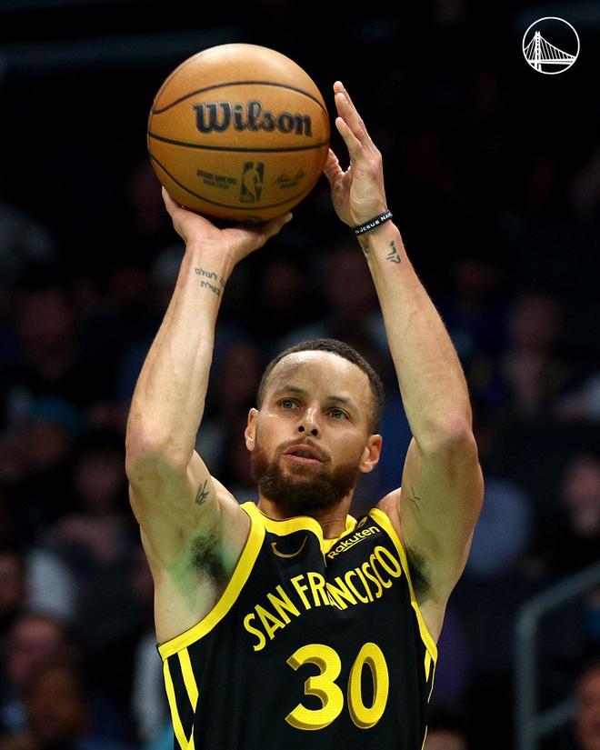 开云体育-窗口期突围战来临，夏洛特黄蜂围绕德甲篮板制胜，底气十足，资深球员宣示担当