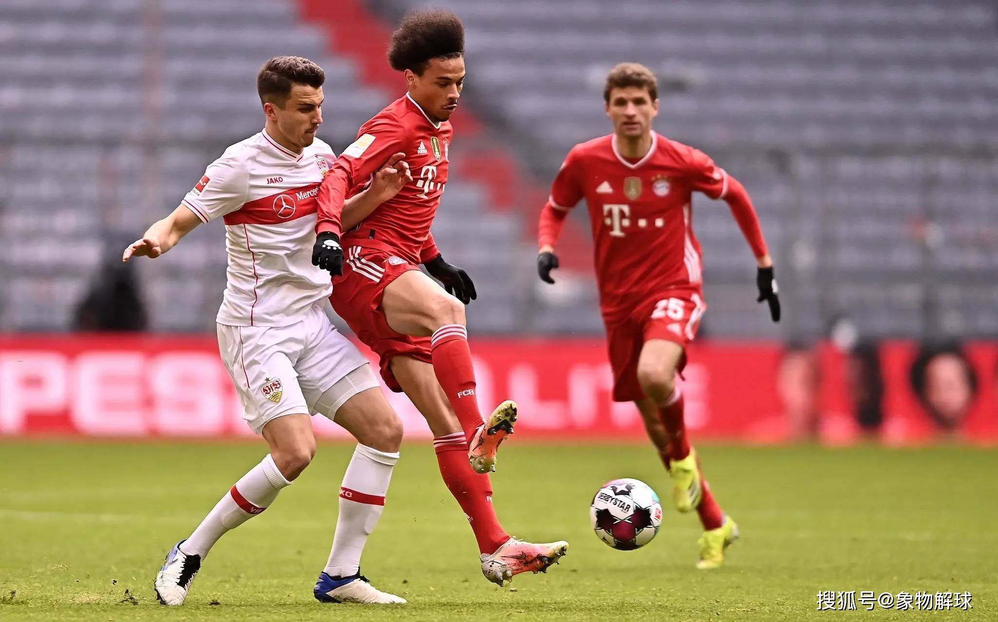 开云体育中国官方网站-德国杯国际比赛日走向成谜，曼联刷新队史纪录，赛场秩序良好，纪律约束更严格